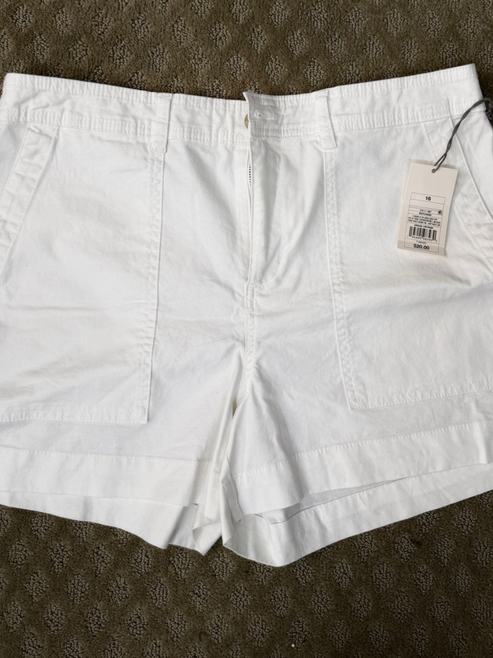 NWT A New Day White High-Rise Patch Pocket Bermudas
